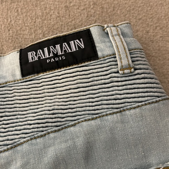 Balmain Light Blue Jean Shorts with Zip Details - Picture 3 of 7